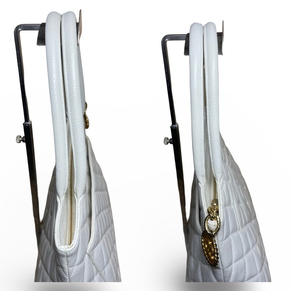 CHANEL Caviar Quilted Medallion Tote White - Picture 6 of 15